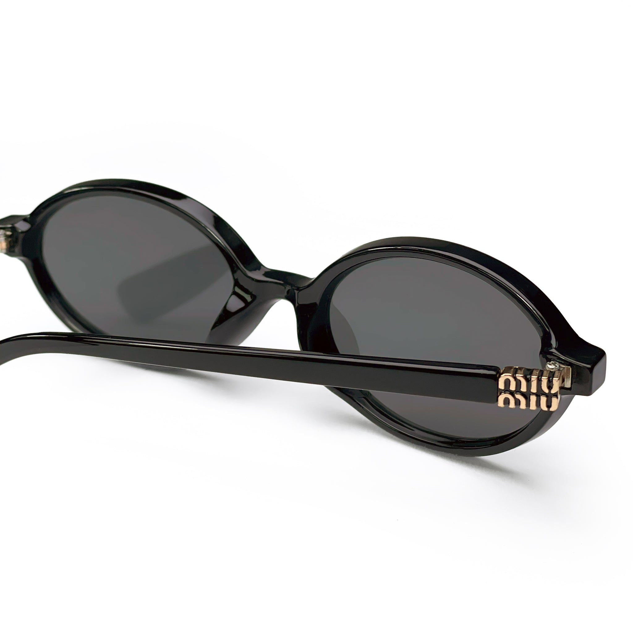 Miu Miu B