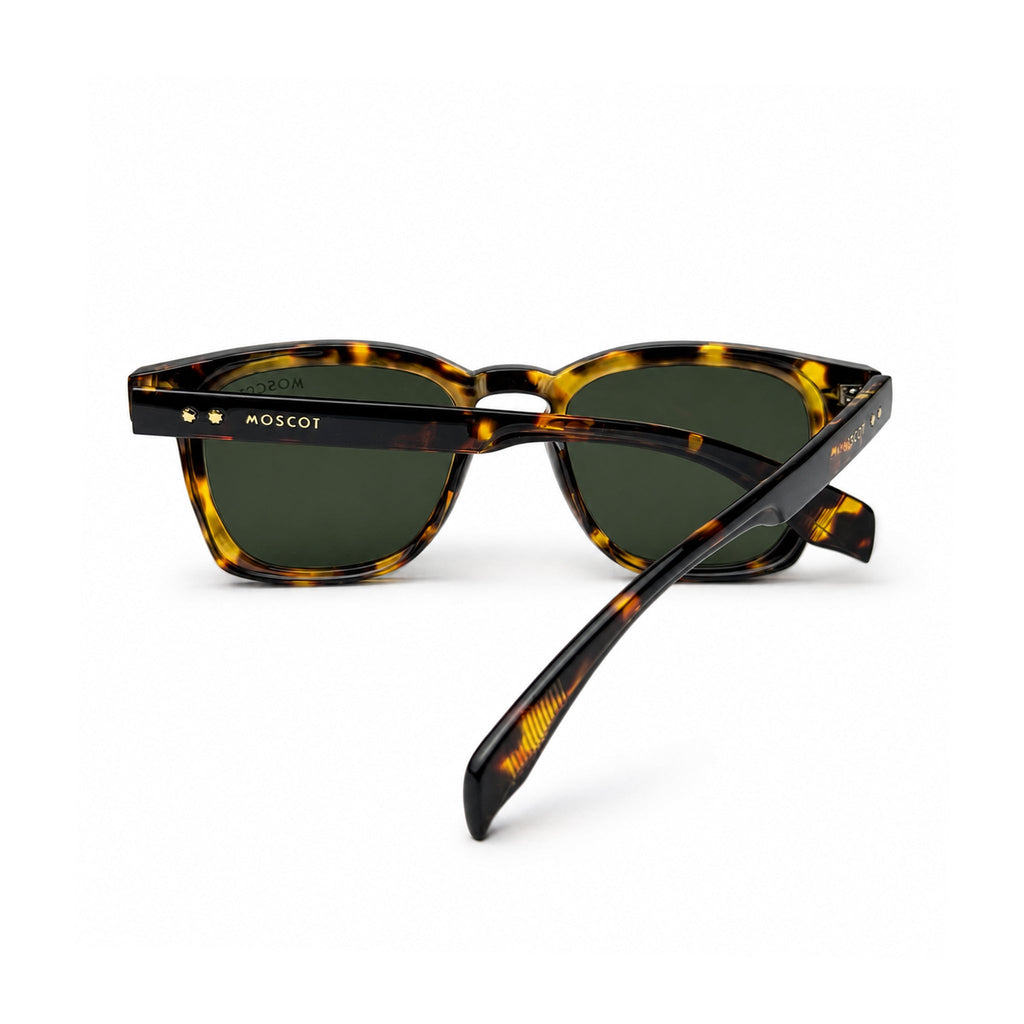 MOSCOT -