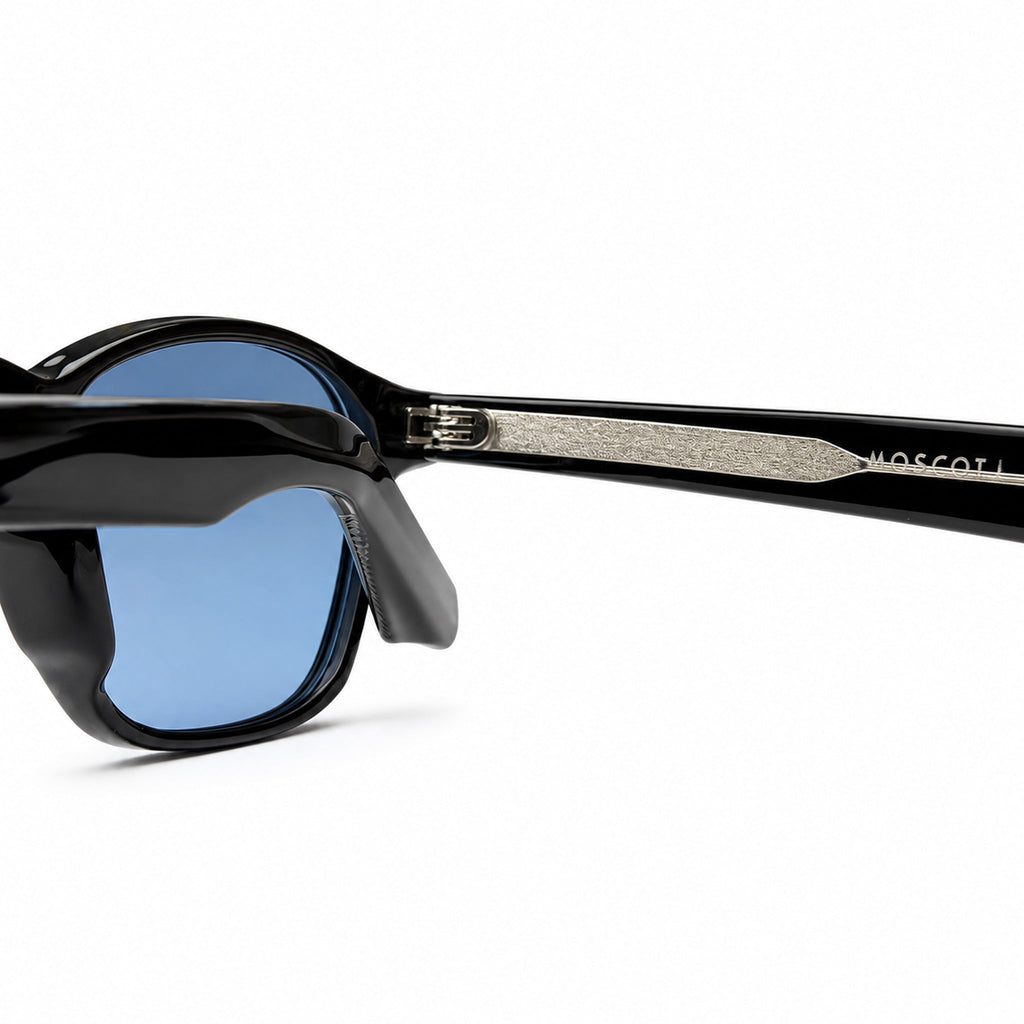 MOSCOT -