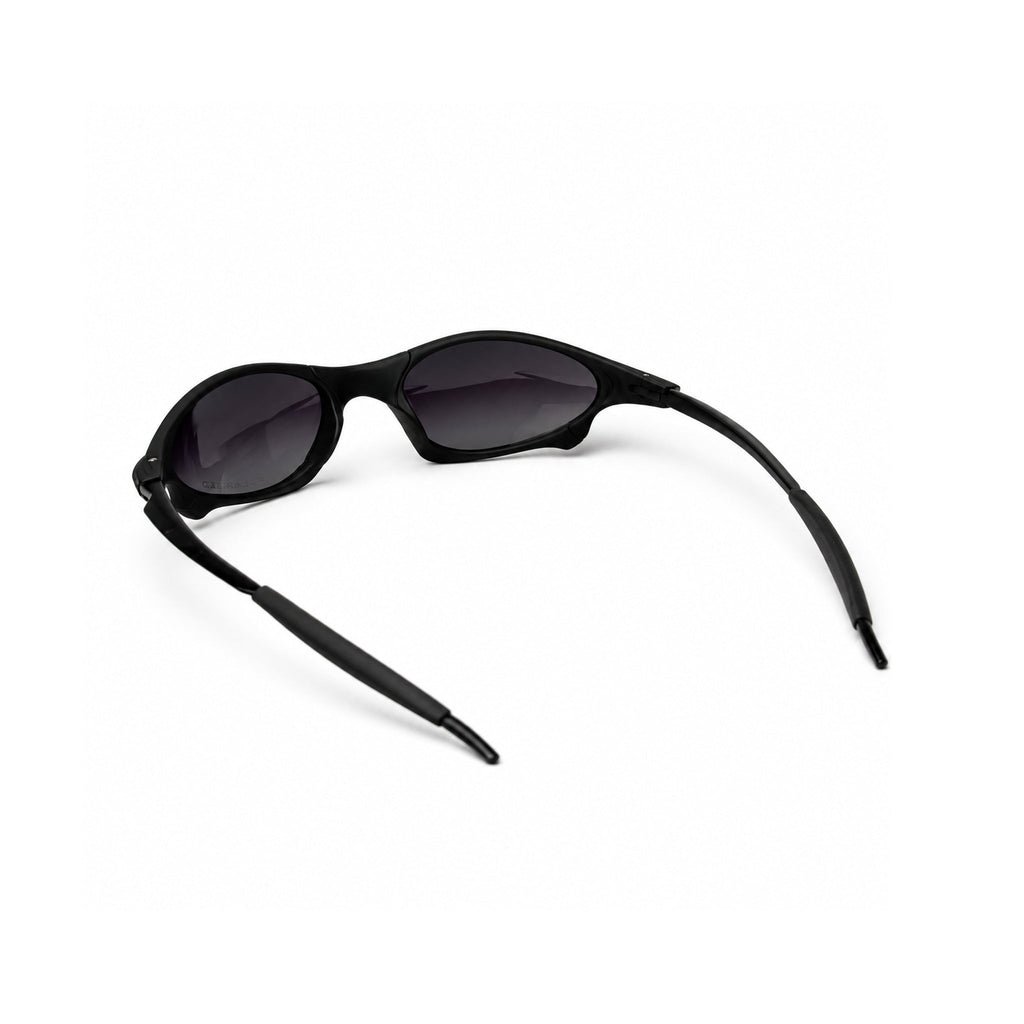 OAKLEY -