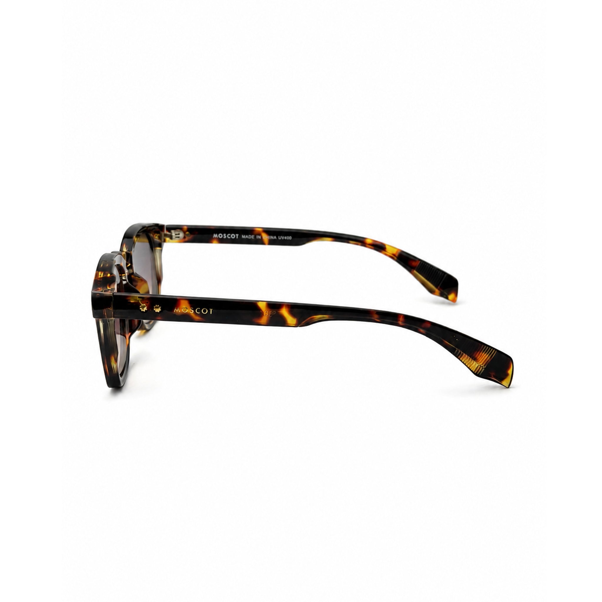MOSCOT T