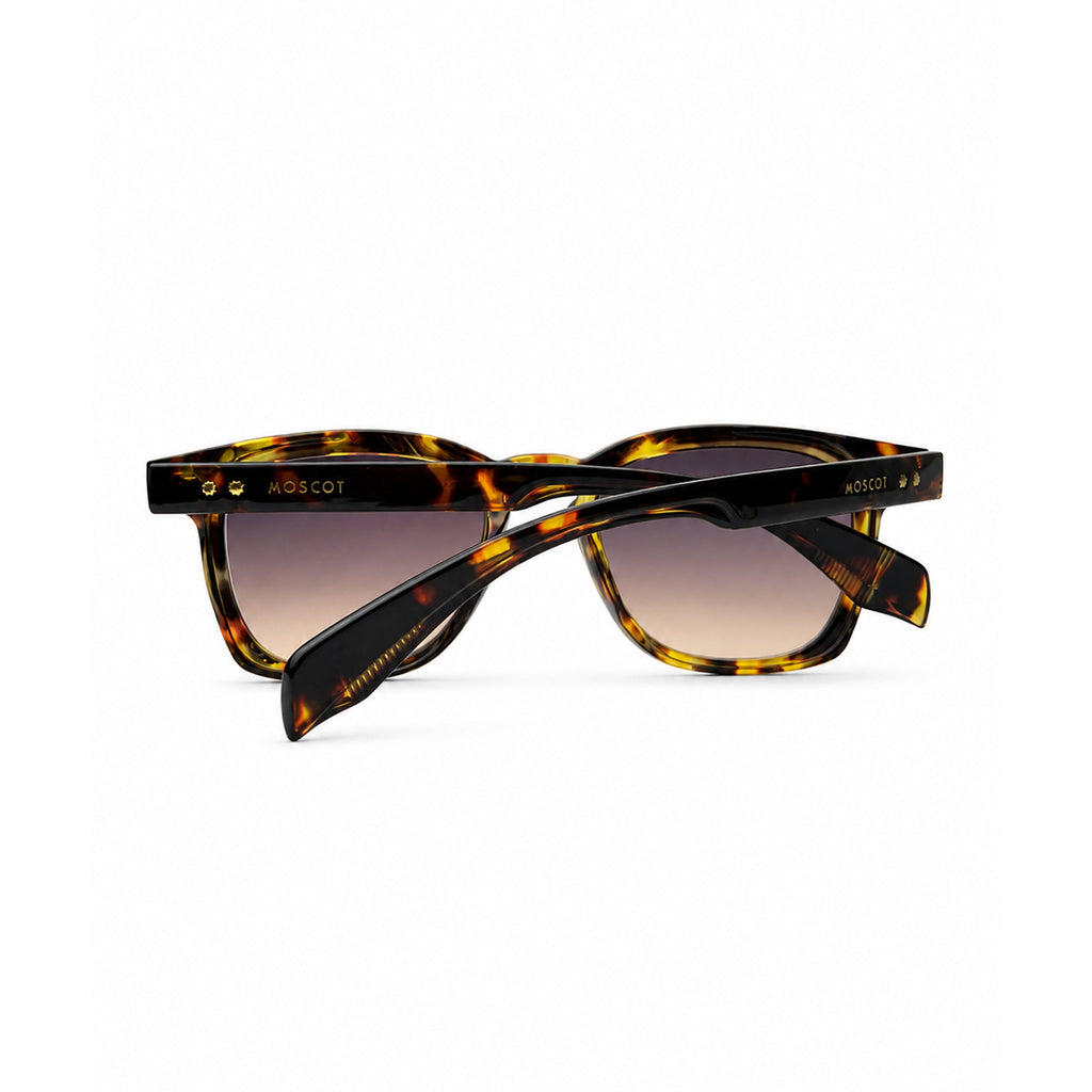 MOSCOT T