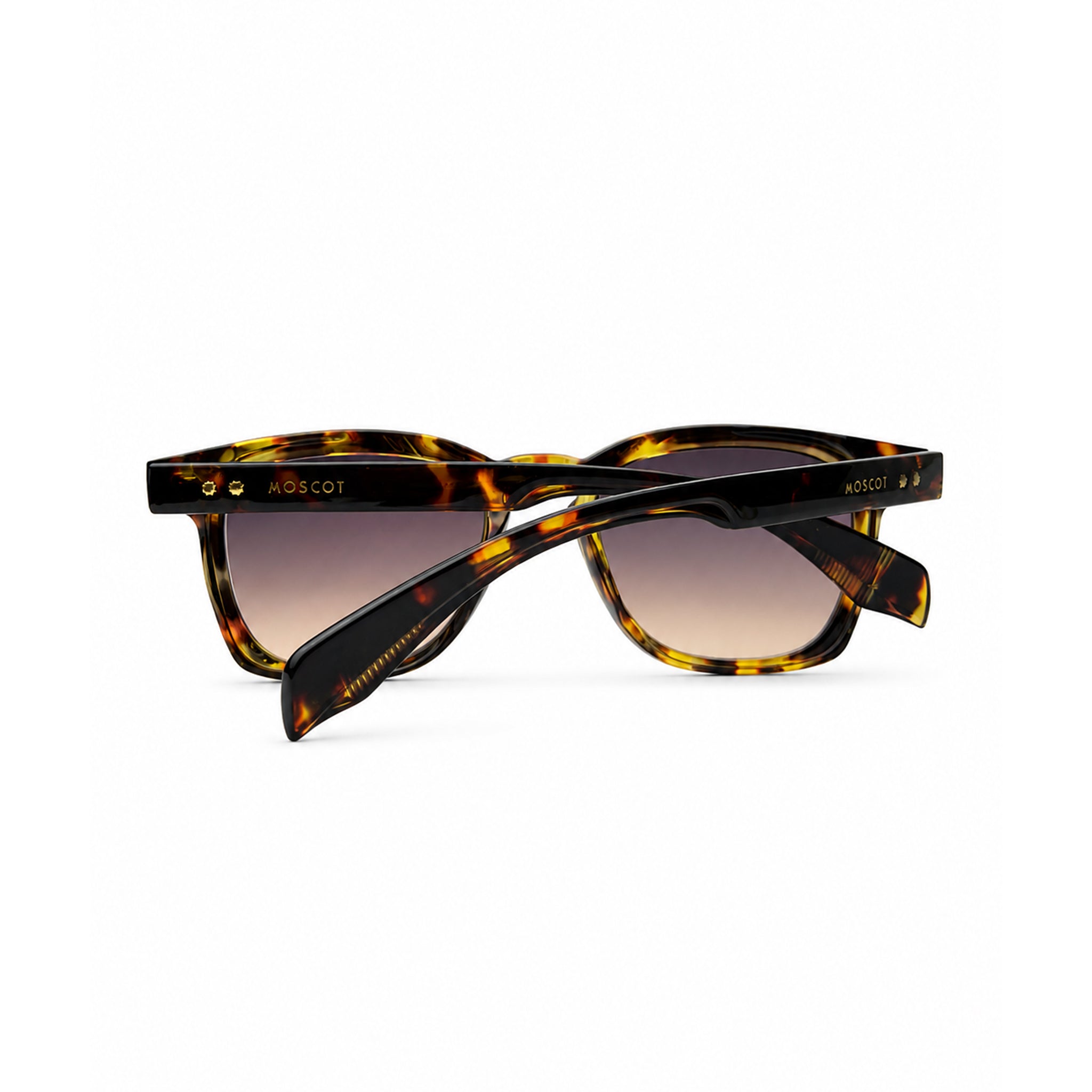 MOSCOT T